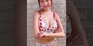「辻りりさ」ファースト・トレカ 2024年2月24日発売 #辻りりさ #グラビア #トレカ